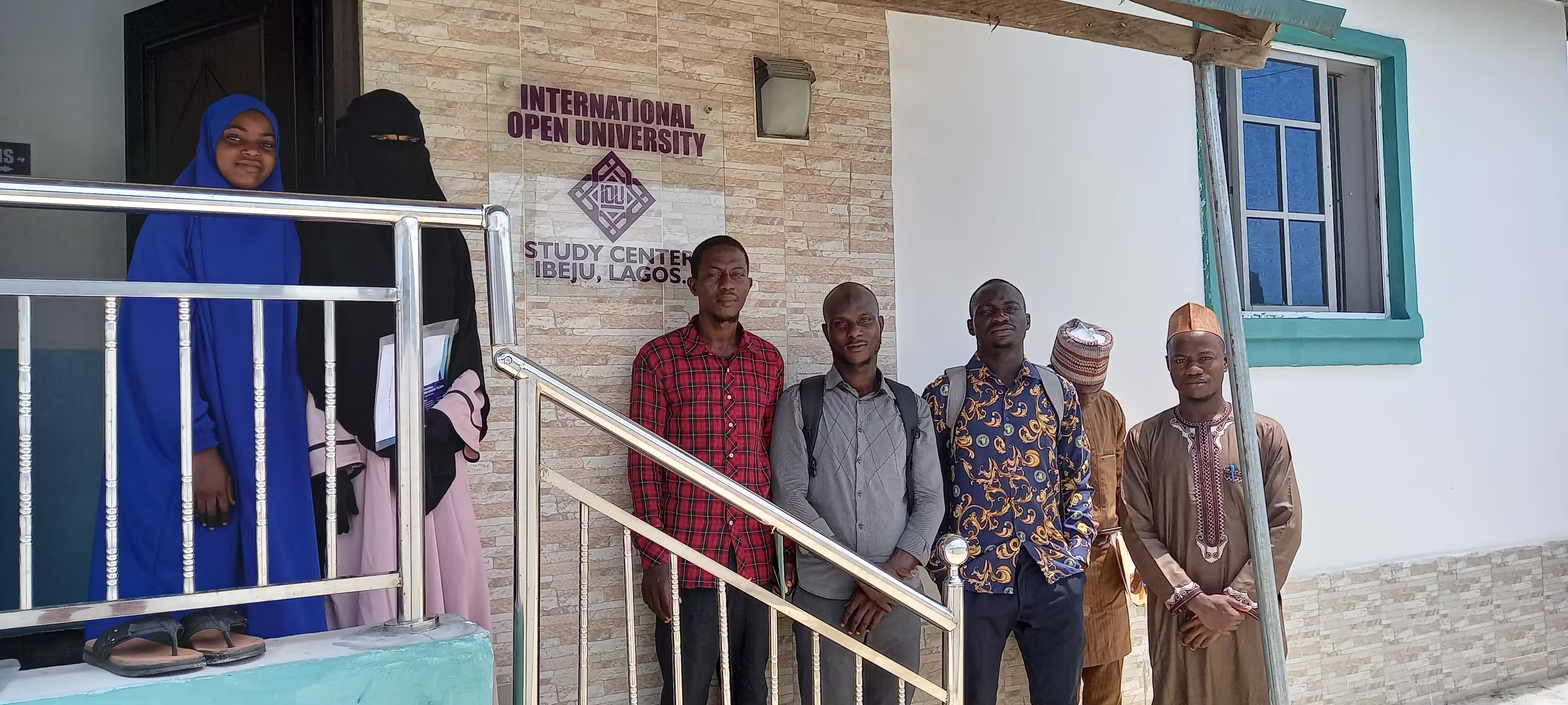 Group of IOU students outdoors